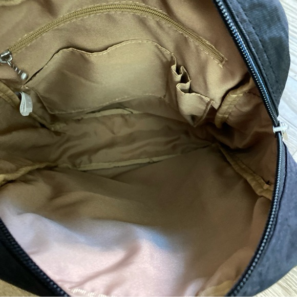 Baggallini Black Sling Crossbody Travel Bag Multiple Compartments EUC - Picture 9 of 13